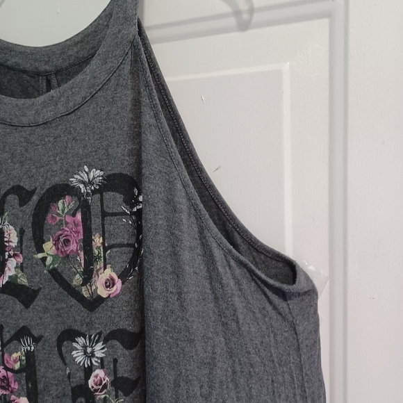 Torrid Super Soft Knits Size 3 Tank Top LOVE in Florals on Gray - Picture 3 of 11